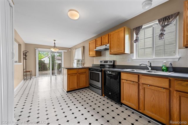 5367 High Ridge Drive, York Charter Township, MI 48197