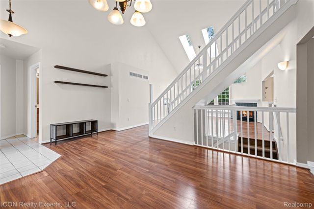 5367 High Ridge Drive, York Charter Township, MI 48197