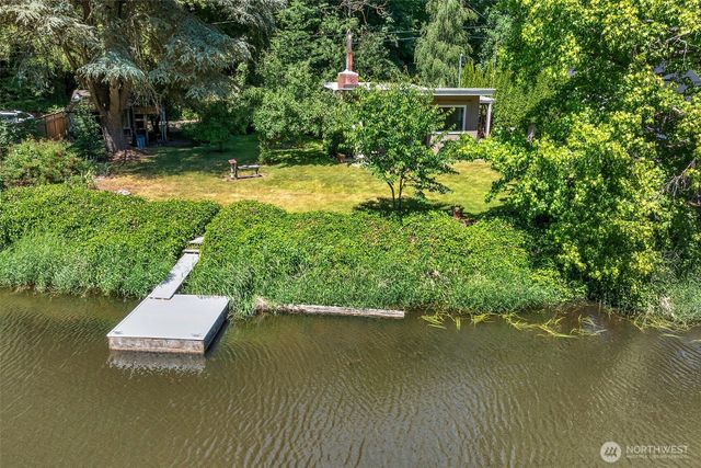 8833 NE Bothell Way, Kenmore, WA 98028