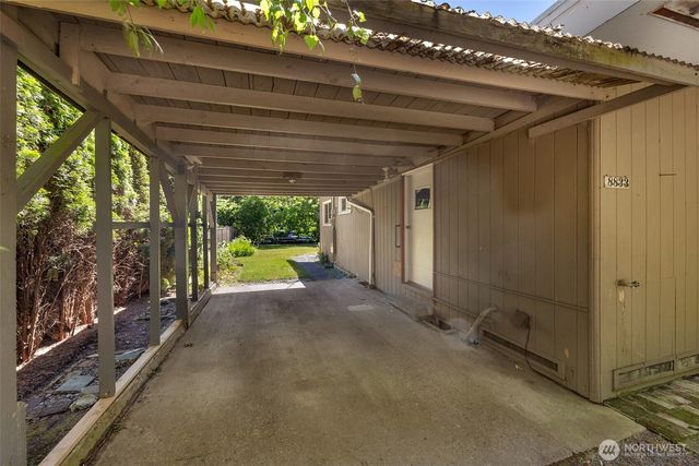 8833 NE Bothell Way, Kenmore, WA 98028