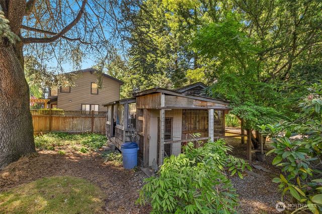 8833 NE Bothell Way, Kenmore, WA 98028