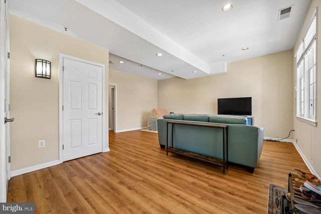 211 CHESTERTOWN ST, Gaithersburg, MD 20878
