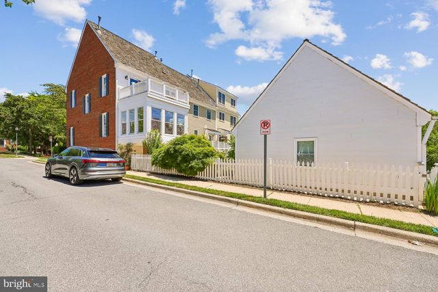 211 CHESTERTOWN ST, Gaithersburg, MD 20878