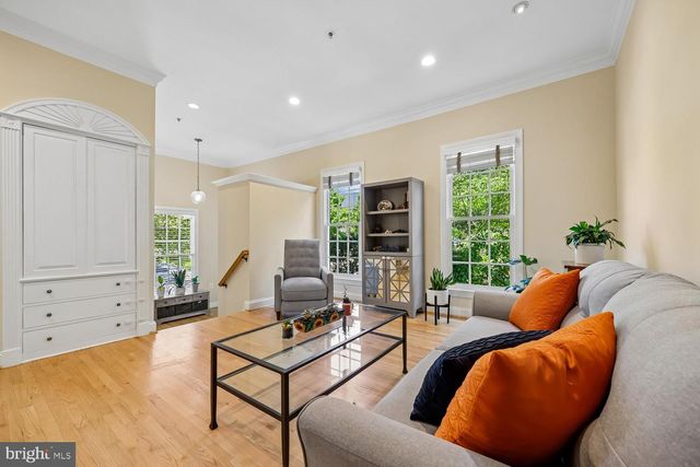 211 CHESTERTOWN ST, Gaithersburg, MD 20878