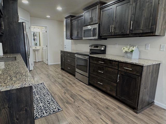 6163 Maple Valley Drive S, Fargo, ND 58104