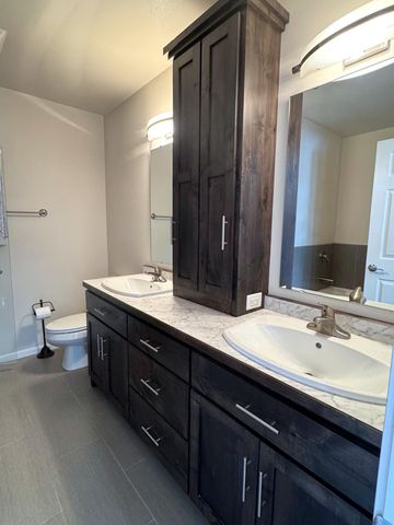 6163 Maple Valley Drive S, Fargo, ND 58104