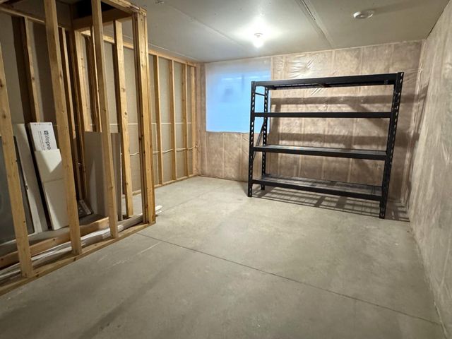 6163 Maple Valley Drive S, Fargo, ND 58104