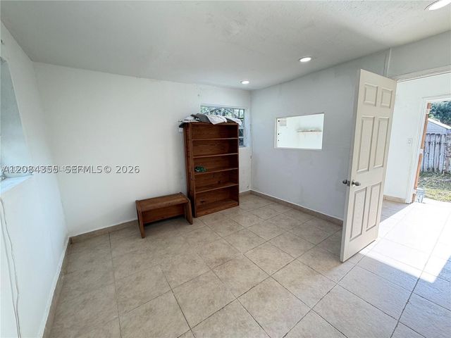 2212 Grant St 2, Hollywood, FL 33020