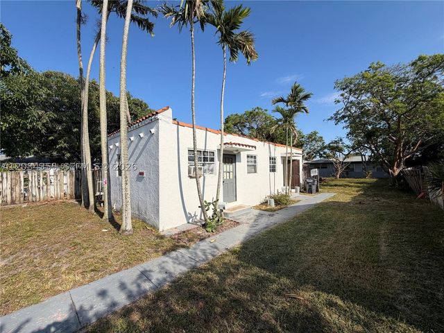 2212 Grant St 2, Hollywood, FL 33020
