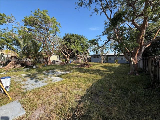 2212 Grant St 2, Hollywood, FL 33020