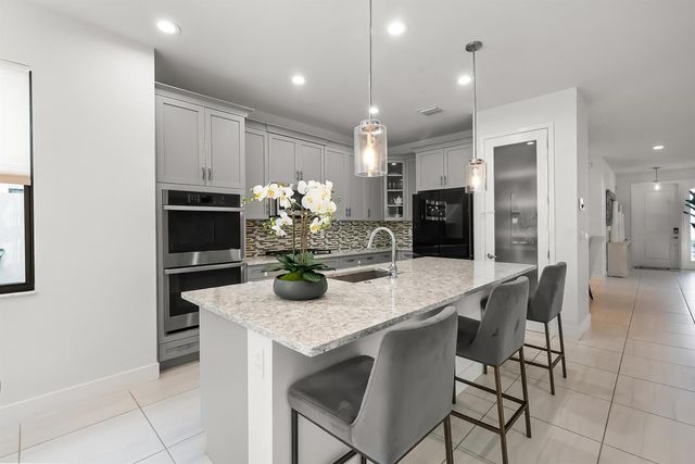 7241 Stella Lane, Lake Worth, FL 33463