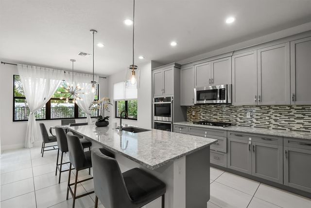 7241 Stella Lane, Lake Worth, FL 33463