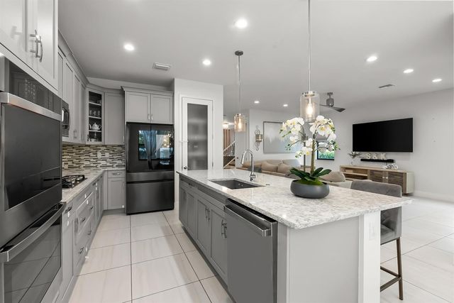 7241 Stella Lane, Lake Worth, FL 33463