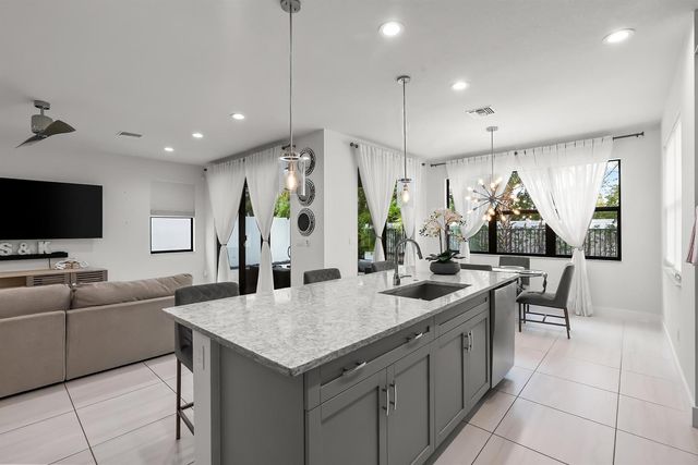 7241 Stella Lane, Lake Worth, FL 33463