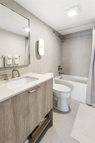 2460 Peachtree NE Road 1105, Atlanta, GA 30305