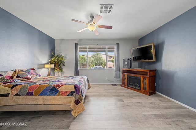3370 N Fork River Court, Tucson, AZ 85745
