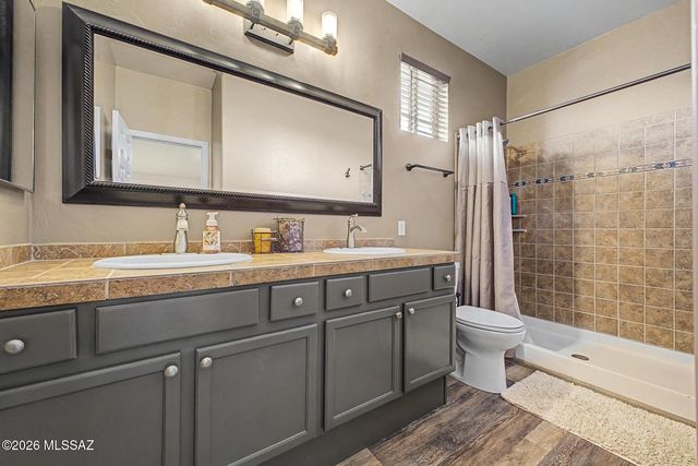 3370 N Fork River Court, Tucson, AZ 85745