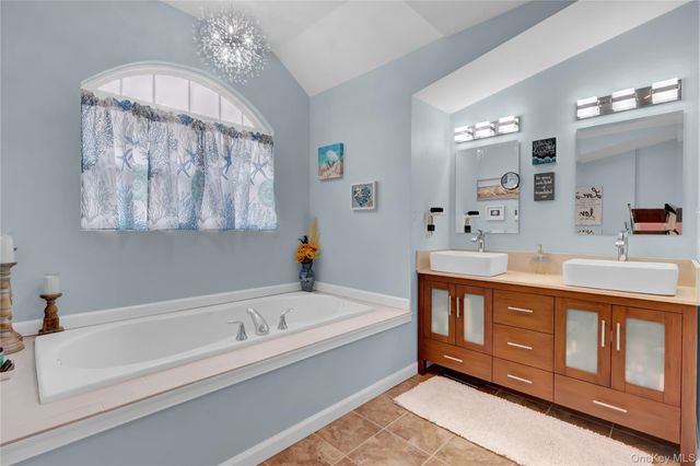 37 Terrace Lane, Patchogue, NY 11772