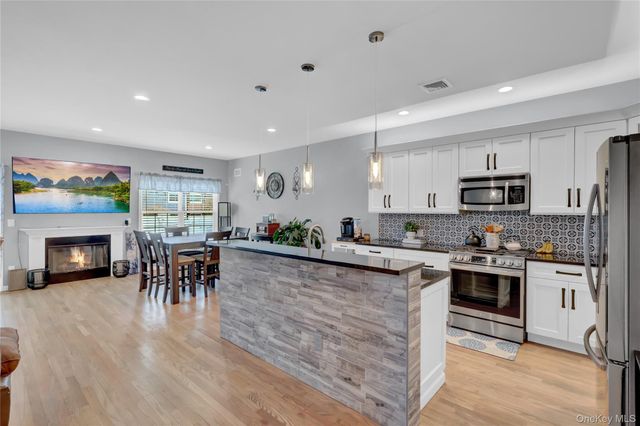 37 Terrace Lane, Patchogue, NY 11772