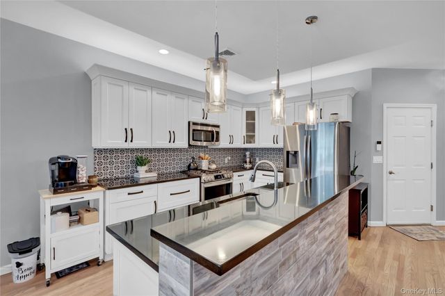 37 Terrace Lane, Patchogue, NY 11772