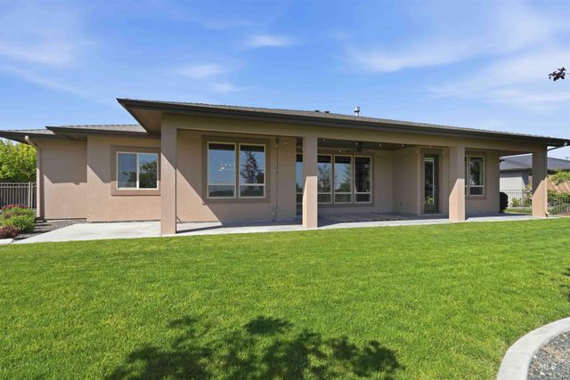 4719 W Braveheart St., Eagle, ID 83616