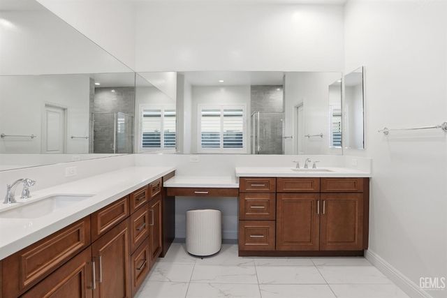 3519 Jardineire Lane, Bakersfield, CA 93311