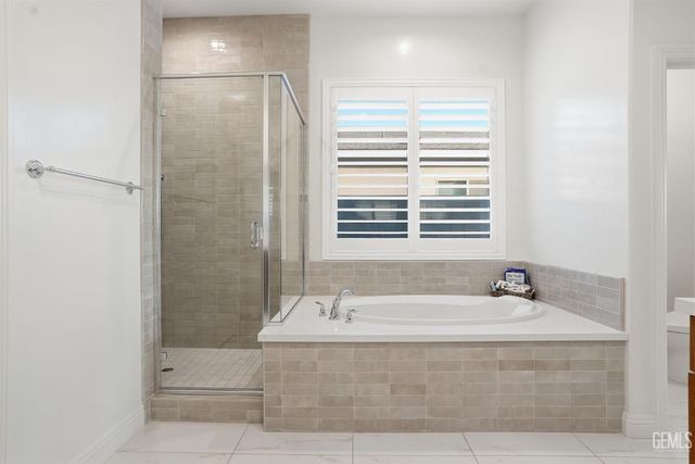 3519 Jardineire Lane, Bakersfield, CA 93311