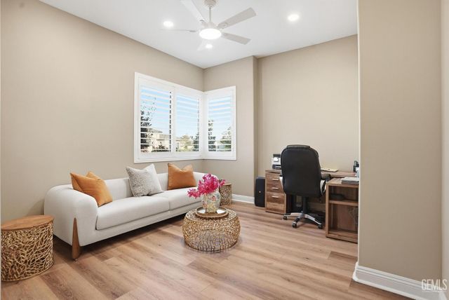 3519 Jardineire Lane, Bakersfield, CA 93311
