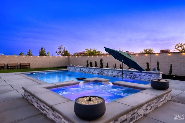 3519 Jardineire Lane, Bakersfield, CA 93311