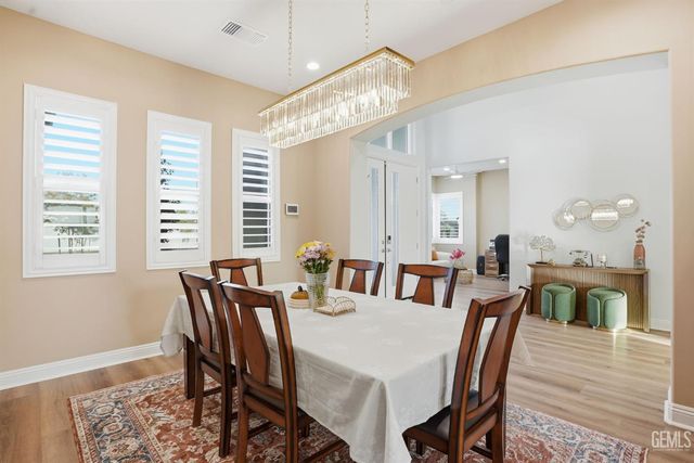 3519 Jardineire Lane, Bakersfield, CA 93311