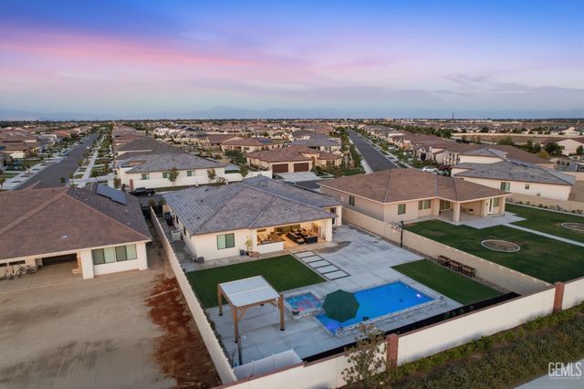 3519 Jardineire Lane, Bakersfield, CA 93311