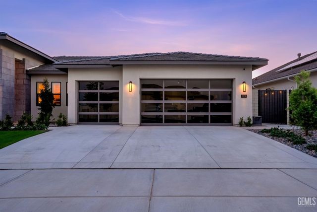 3519 Jardineire Lane, Bakersfield, CA 93311