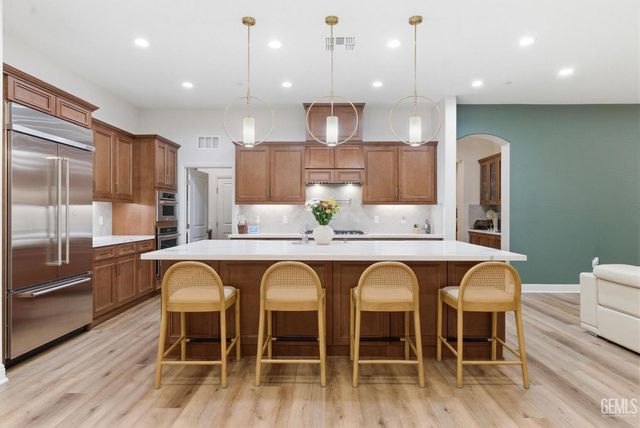 3519 Jardineire Lane, Bakersfield, CA 93311