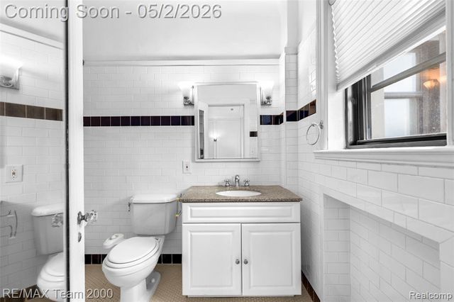 2900 E Jefferson Avenue 61-C8, Detroit, MI 48207