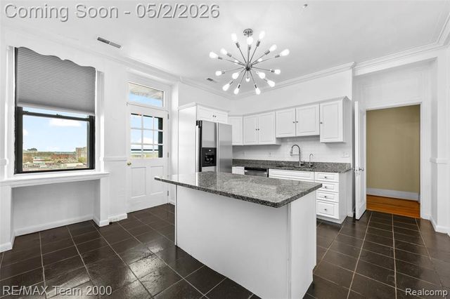 2900 E Jefferson Avenue 61-C8, Detroit, MI 48207