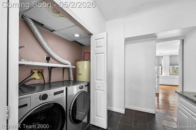 2900 E Jefferson Avenue 61-C8, Detroit, MI 48207