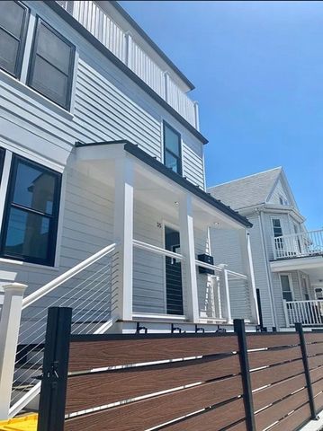 35 Hunnewell 2, Boston, MA 02135