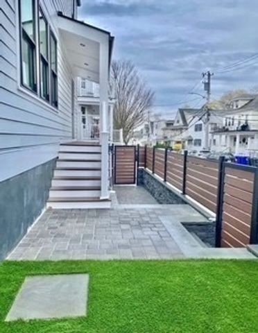 35 Hunnewell 2, Boston, MA 02135