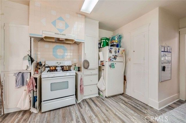 3215 Sherwood Avenue, Alhambra, CA 91801