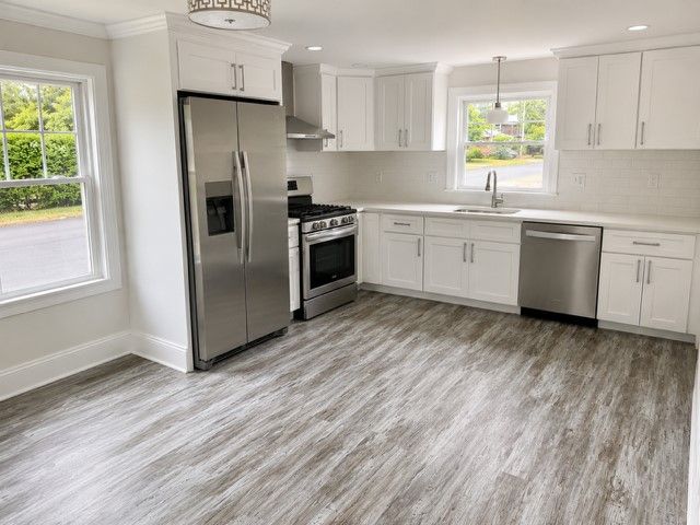 49 Metropolitan Park Drive, East Providence, RI 02915