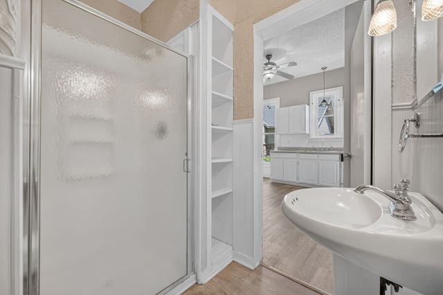 3413 2nd Avenue, Des Moines, IA 50313