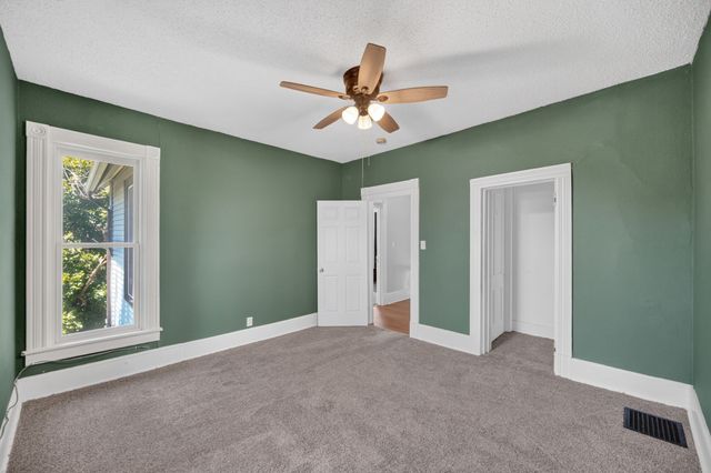 3413 2nd Avenue, Des Moines, IA 50313