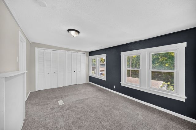 3413 2nd Avenue, Des Moines, IA 50313
