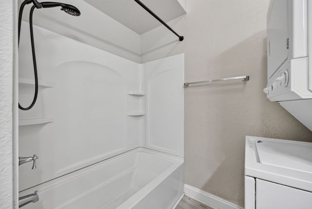3413 2nd Avenue, Des Moines, IA 50313
