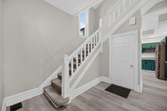 3413 2nd Avenue, Des Moines, IA 50313