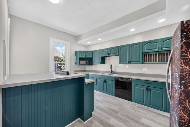 3413 2nd Avenue, Des Moines, IA 50313