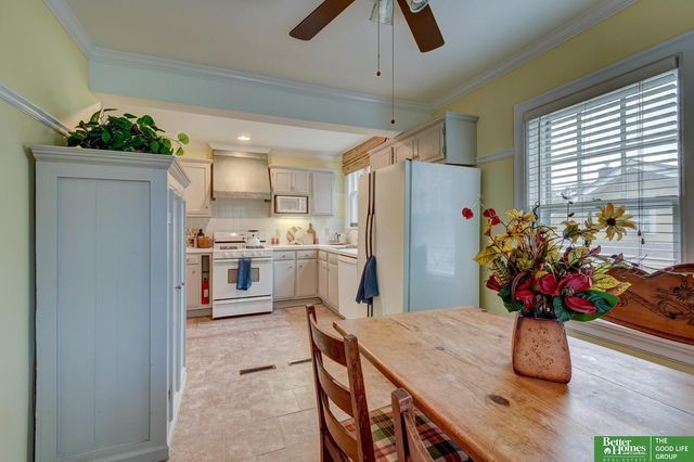 5411 Pacific Street, Omaha, NE 68106