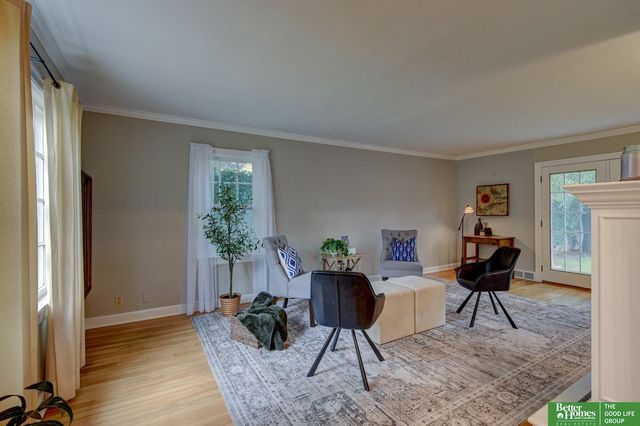 5411 Pacific Street, Omaha, NE 68106