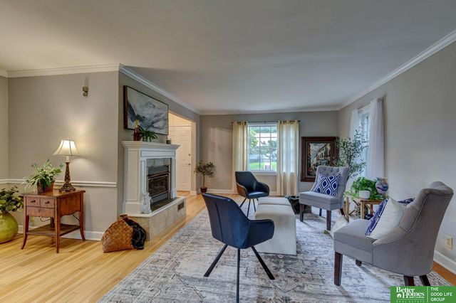 5411 Pacific Street, Omaha, NE 68106