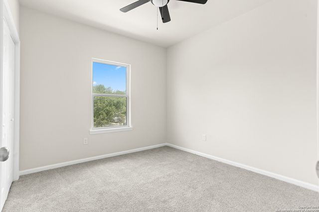 1962 E Crockett, San Antonio, TX 78202